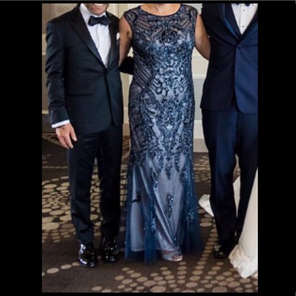 Ivonne D. Navy Blue Evening Gown - Picture 4 of 5